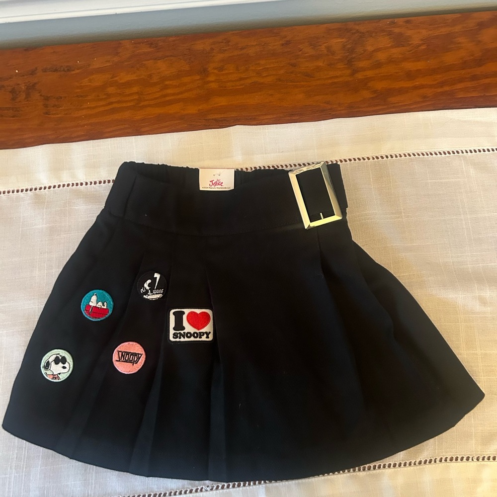NWT Justice Black Pleated Mini Skirt with Snoopy patches and buckle SizeXS (5-6)